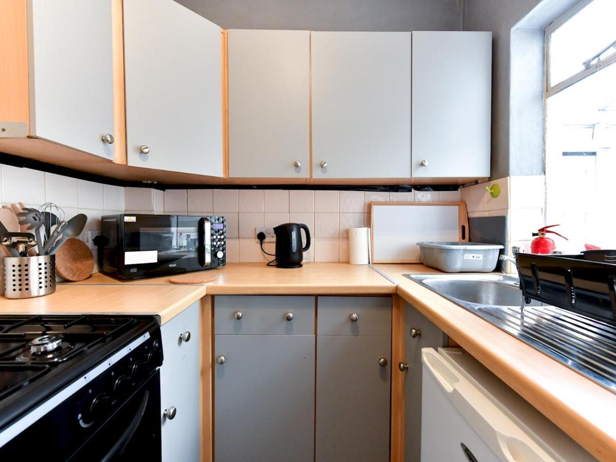 Pass The Keys Perfectly Located 3 Bed Home Close To The City Кардиф Екстериор снимка