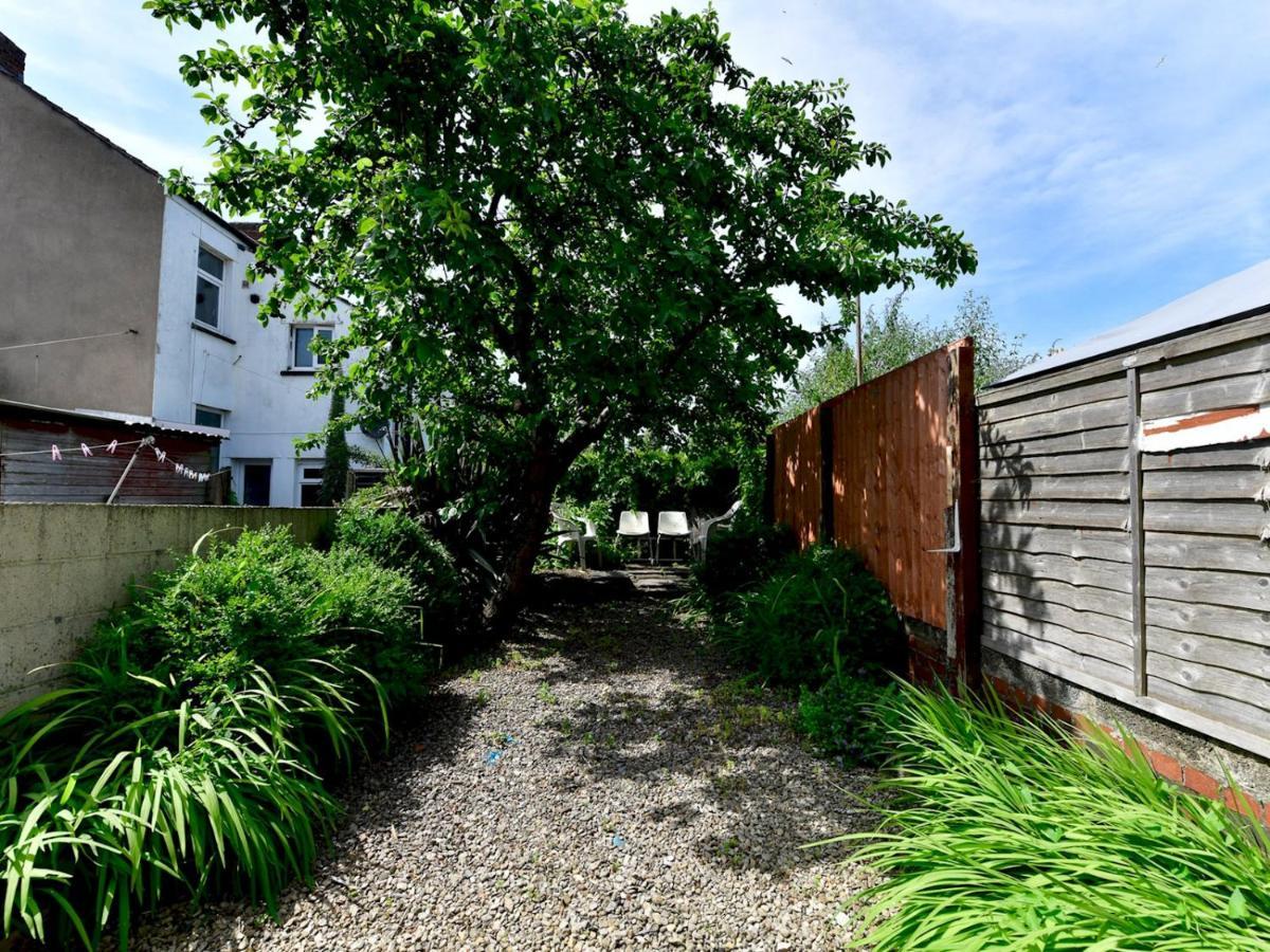 Pass The Keys Perfectly Located 3 Bed Home Close To The City Кардиф Екстериор снимка